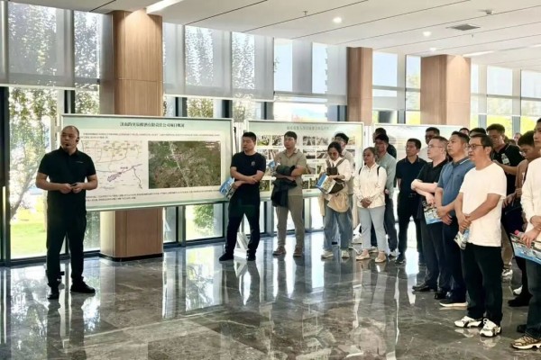 图片 2.jpg 图片 2.jpg